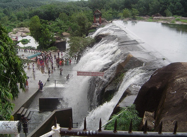 thirparappu-falls_kanyakumari-tourist-places