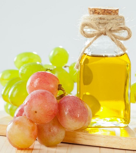 grape seed oil for dark circles