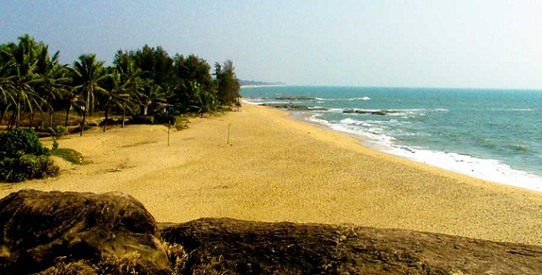 ullal-beach-and-bridge_mangalore-tourist-places