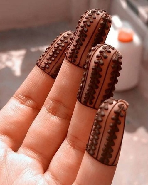 Simple Finger Mehndi Design