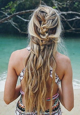 Beach Hairstyles 22