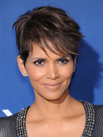 Edgy Pixie Fringe Hairstyles 15