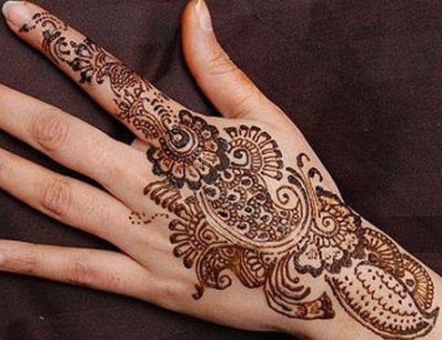 karva-chauth-rajasthani-mehndi-design25