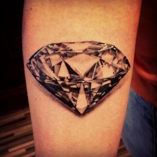 3D Diamond Tattoo Pattern