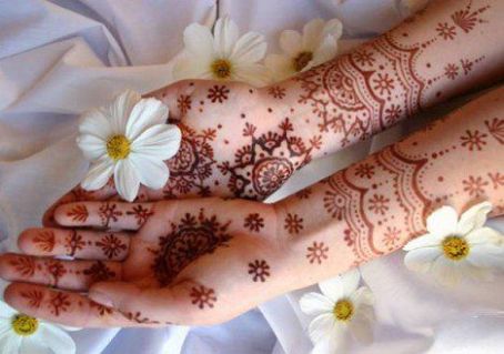 Occasional Floral Mehndi Pattern