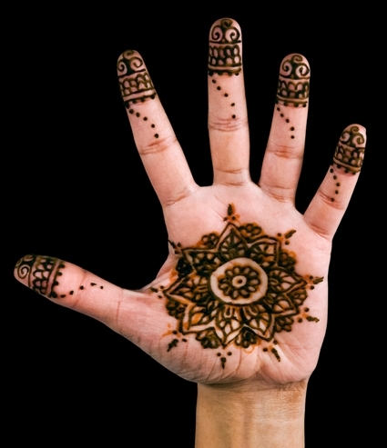 round mehndi designs 1