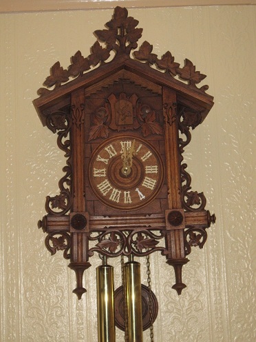 8 Day Vintage Cuckoo Clock