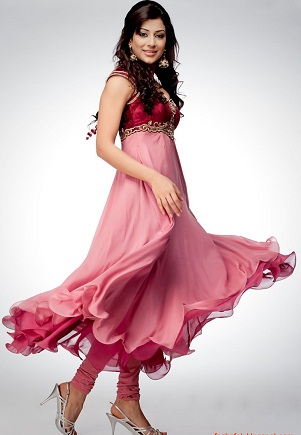 an-umbrella-cut-anarkali-churidaar18