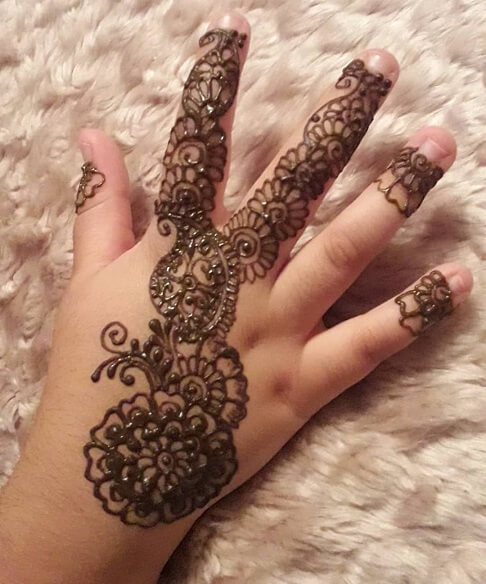 Easy Mehndi Designs for Kids