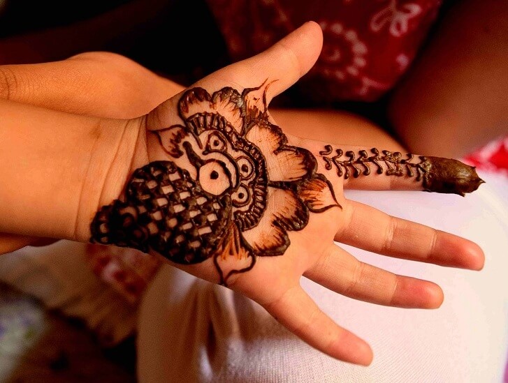 25 Most Stylish Mehndi Designs For Your Kids Little Princesses I Fashion Styles