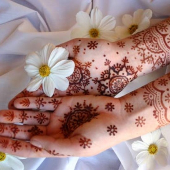 Floral Pakistani Mehandi Designs