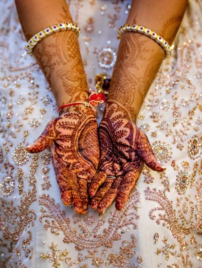 Dark Coloured Pakistani Mehendi Design