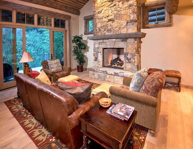 Rustic Living Room Design