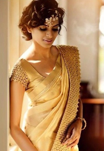 Bridal Blouse Designs-Blouse with Golden Lace 10