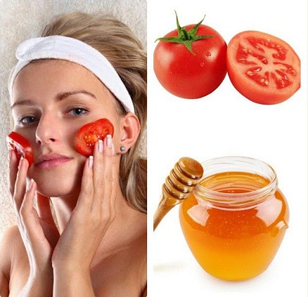 Tea Tree Oil, Jojoba Oil and Tomato Face Pack