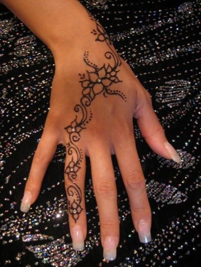 Henna for fingers