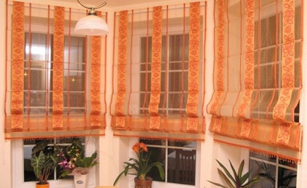 Floral Print Curtain Design