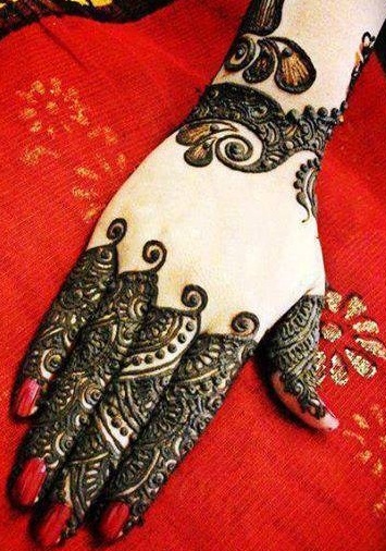 Stylish Indian Mehndi Design