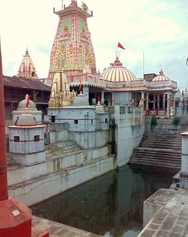 temples in surat