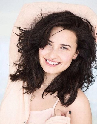 Demi Lovato without makeup3