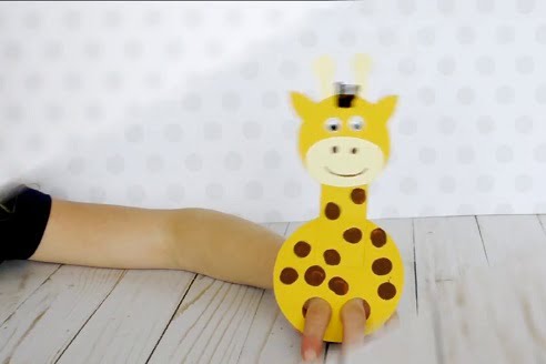 Giraffe Finger Puppet