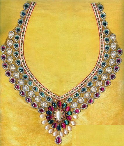 Necklace Design Neck Maggam Work on Blouse-2