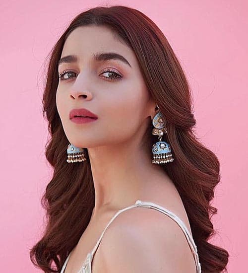 Alia Bhatt Loose Wavy Hairstyles