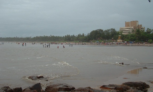 beaches-in-mumbai_madh-island-beach