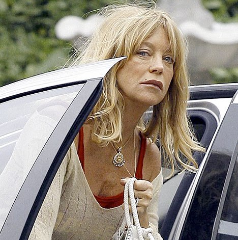 Goldie Hawn without makeup 4