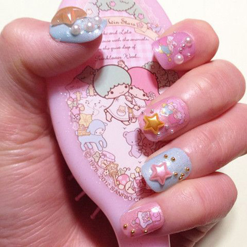 Kawaii stars and pearls nail art