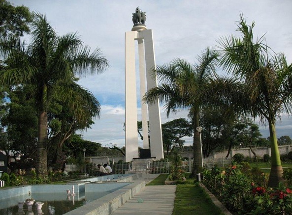 shaheed-minar_manipur-tourist-places