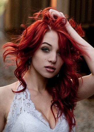 medium red hairstyles