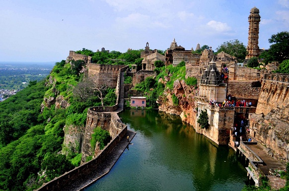 Scenic Places in India-Chittorgarh Fort