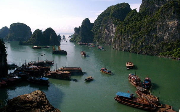 halong-bay_vietnam-tourist-places