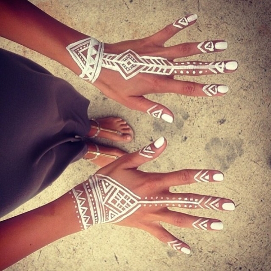 white henna designs 4