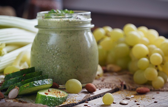 Grapes and Cucumber smoothie for burning belly fat