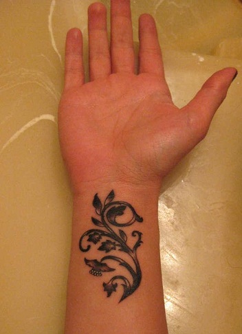 Lovely Vine Tattoo Design