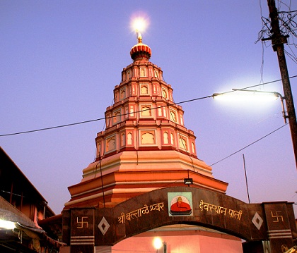 Babulnath Temple in Mumbai8