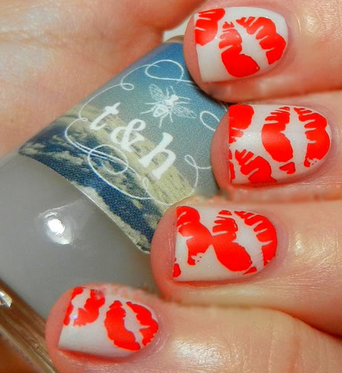 kiss nail art