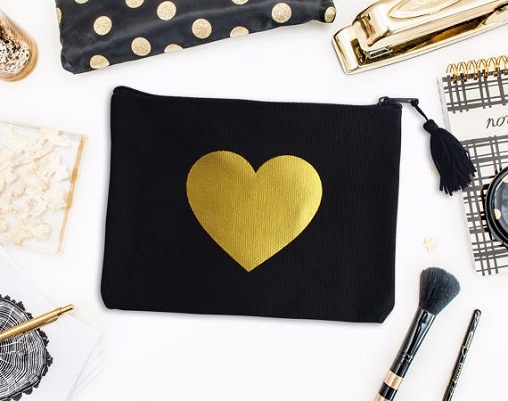 bridal-makeup-bag-with-golden-heart