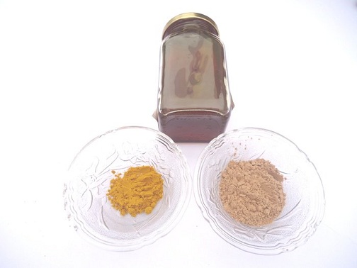 Sandal Wood Turmeric Face Pack