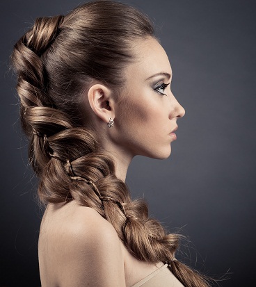 Side shifted fishtail braid