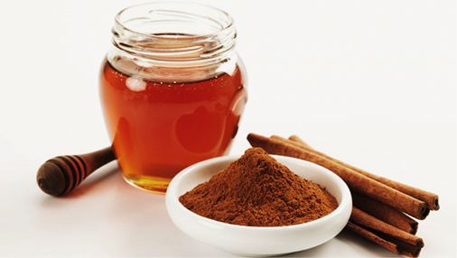 Cinnamon and Honey for Forehead Pimples