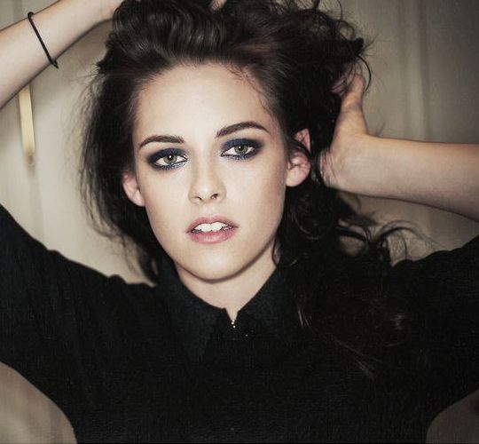 How to do Kristen Stewart Eye Makeup