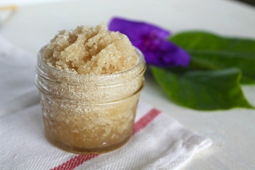 Sugar Scrub for Black Clogged Pores