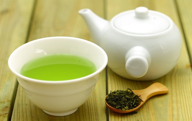 Green Tea Remedy for Blackheads on Nose