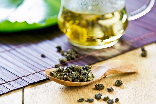 Oolong tea for obesity