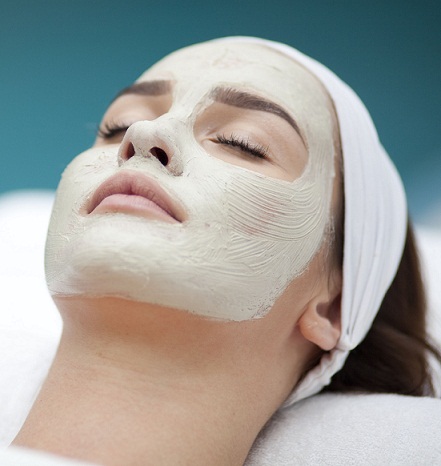 Regular Facials for glowing skn