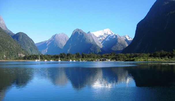 milford-sound_new-zealand-tourist-places