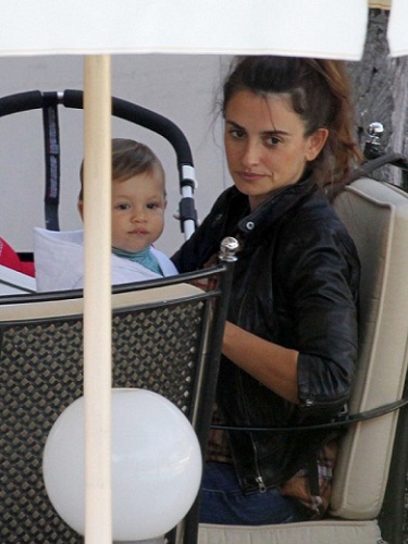 Penelope Cruz Without Makeup 11